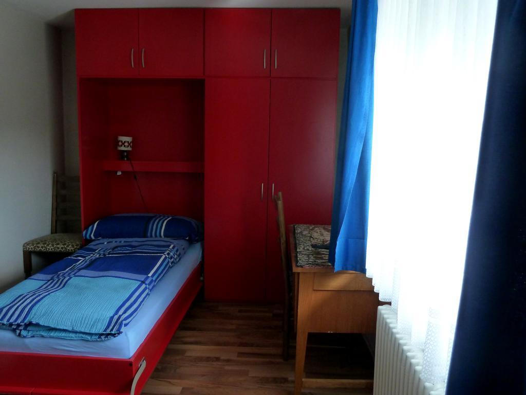 Backpackers Gasthaus Post Willisau Rum bild